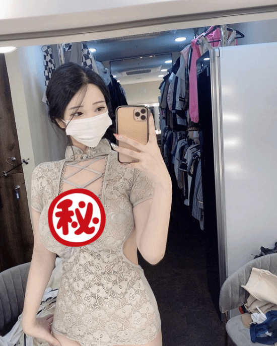 《剑星》新服装竟早就被体模展示！哪位穿着更迷人？