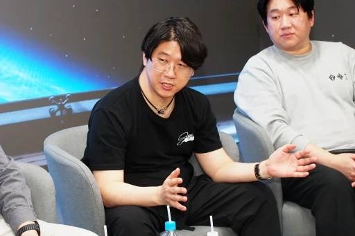 金亨泰感谢吉田修平：就像《剑星》的“母亲”一样！