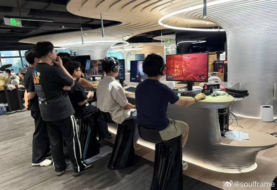 梁其伟称《影之刃零》简单模式会修改敌人AI 降低难度的同时还能保证游戏体验