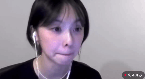 武喝！《寂静岭f》女主加藤小夏玩游戏喝酒壮胆