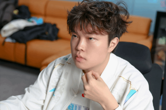 Bin被\”请家长\”？爆料称Bin不听教练复盘 认为其说的是废话 管理层要求其道歉