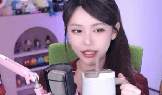 周淑怡拒绝直播《逆战：未来》：咱九零后不玩！